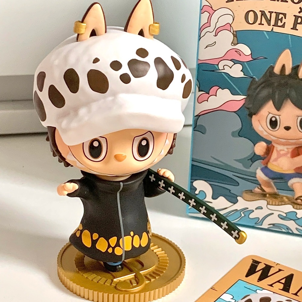 Labubu x One Piece TRAFALGAR LAW (Unopened)
